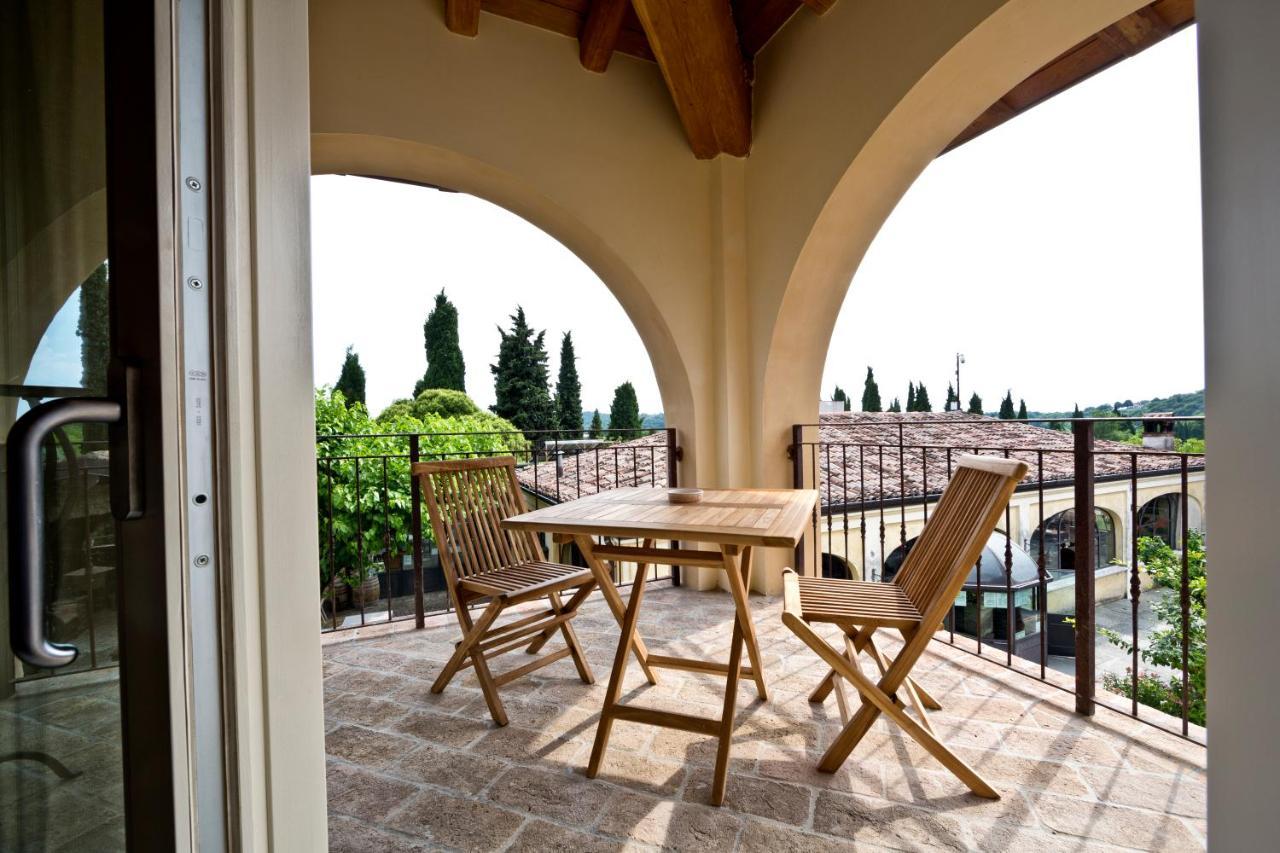 Agriturismo Pratello Padenghe sul Garda Bagian luar foto